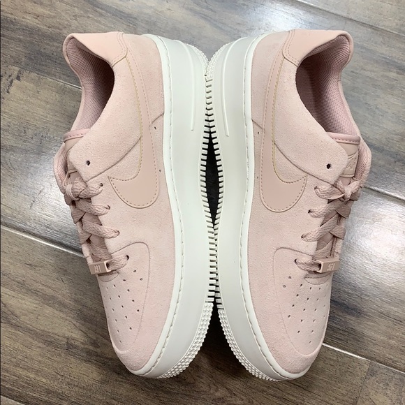 nike sage low beige